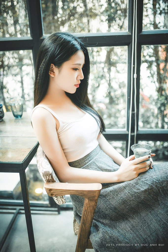 女人张开腿让男人捅爽